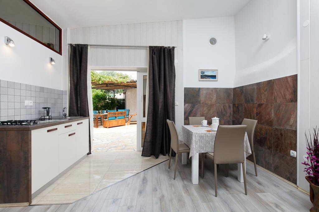 Villa Luna Sutomiscica Dış mekan fotoğraf